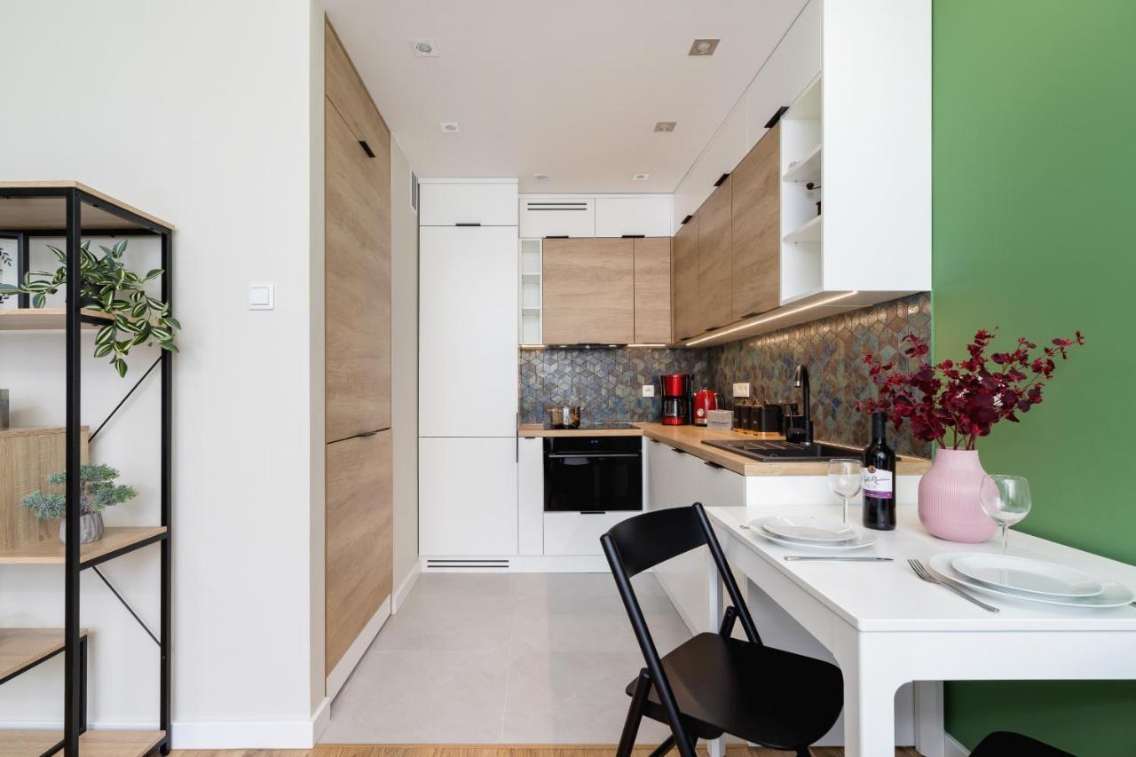 Modern Apartment On Lobzowska Street By Noclegi Renters Krakau Buitenkant foto